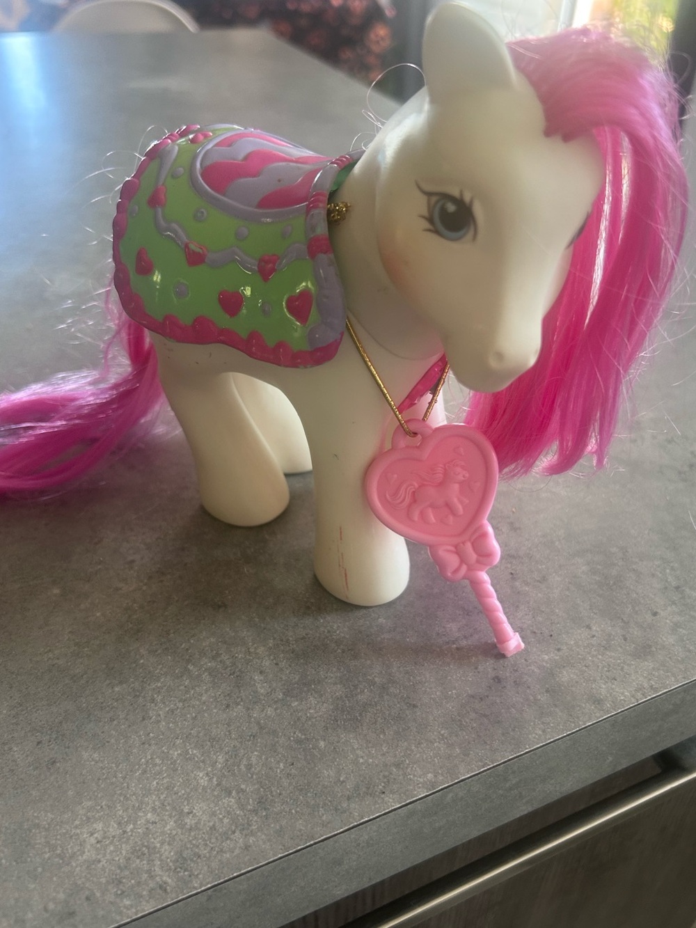 My Little Pony Pretty Puff G1 avec clé et serrure fonctionnelle, selle 1990